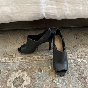 Vince Camuto black heels